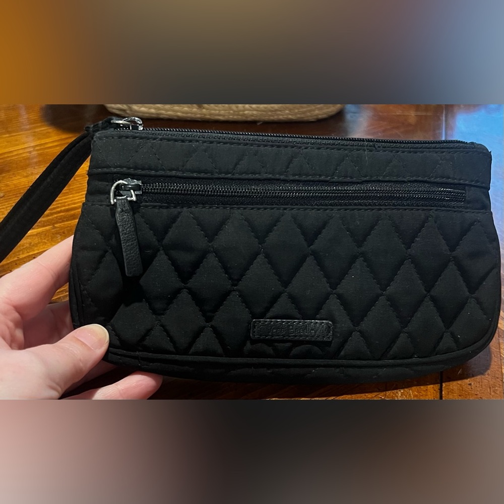 Vera Bradley Black Quilted Wristlet Zipper Wallet Clutch Black Interior Preppy - Picture 5 of 9
